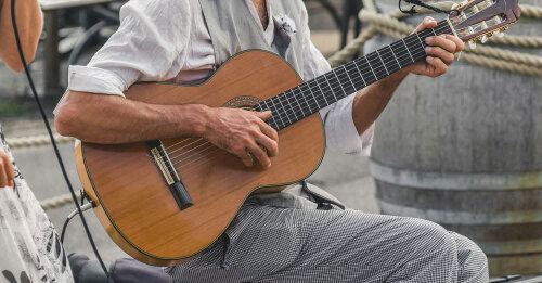 New Program: Get your Groove on with Guitar